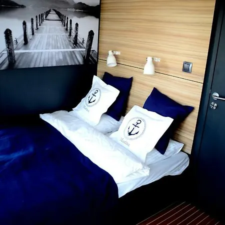 Houseboat Varsovi 公寓